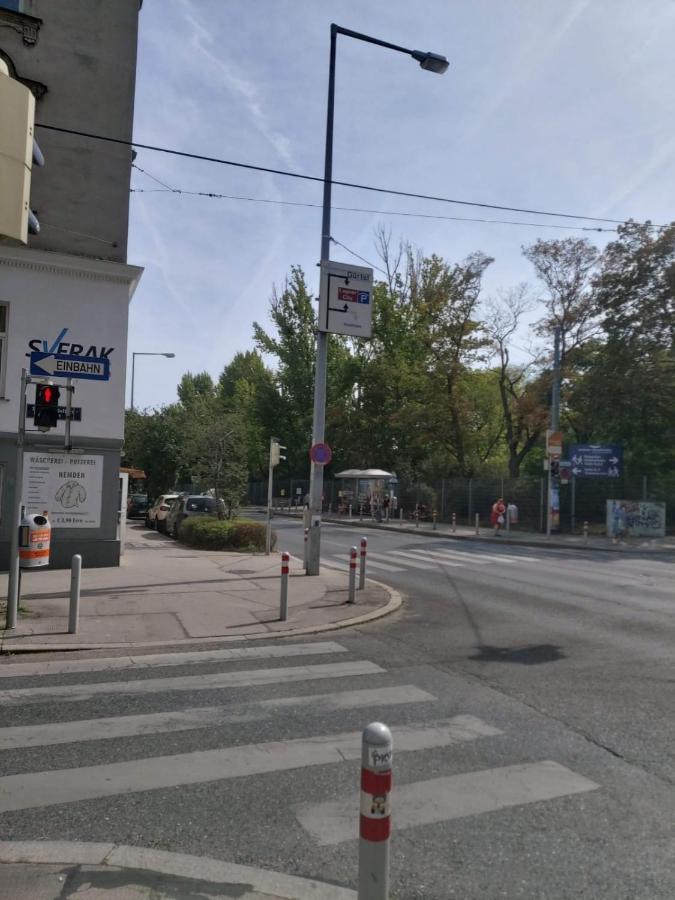 Apartament Near The Center Wiedeń Zewnętrze zdjęcie